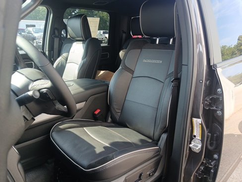 New 2026 RAM 4500 Laramie w/ Laramie Trim Package image 34