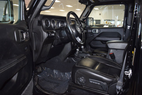 Used 2020 Jeep Gladiator Overland image 35
