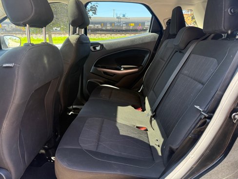 Used 2020 Ford EcoSport SE w/ SE Convenience Package image 12