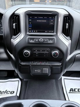 Used 2022 Chevrolet Silverado 1500 Custom image 27
