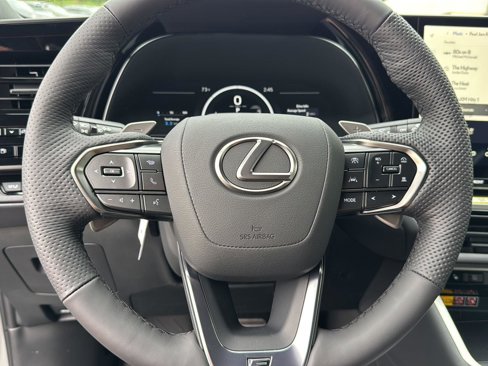 New 2025 Lexus TX 500h AWD image 18