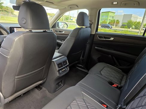 New 2025 Volkswagen Atlas SEL Premium R-Line image 29