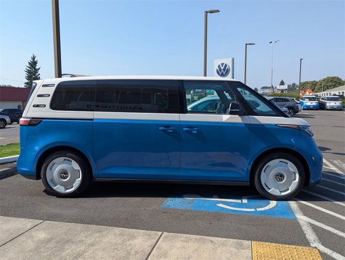 New 2025 Volkswagen ID. Buzz 1st Edition image 6
