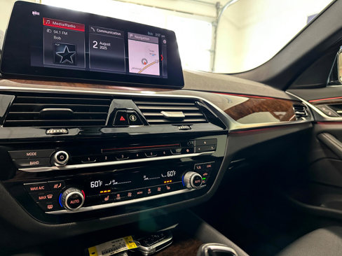 Used 2019 BMW 540i xDrive image 44