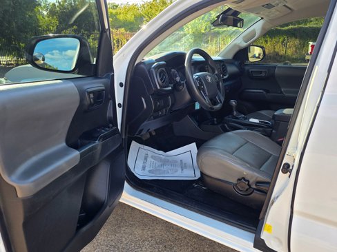 Used 2020 Toyota Tacoma SR image 17
