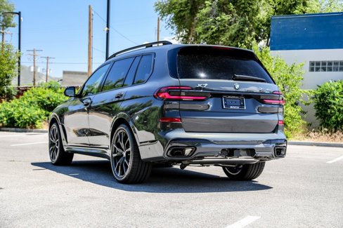 New 2026 BMW X7 xDrive40i w/ Executive Package image 4