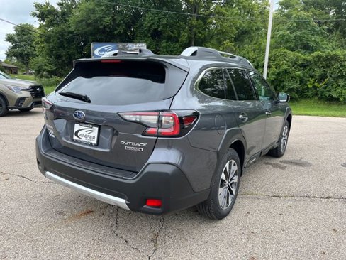 New 2025 Subaru Outback Touring image 7