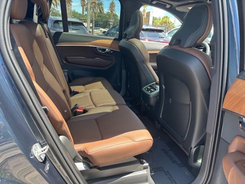 Used 2024 Volvo XC90 B5 Plus w/ Protection Package Premier image 21