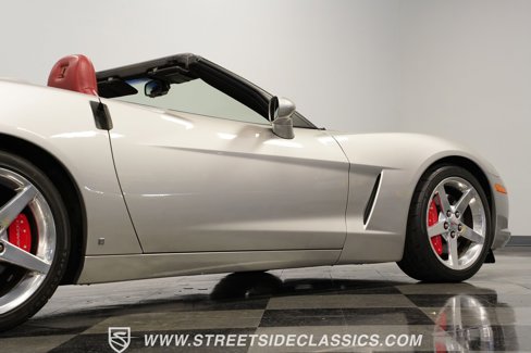 Used 2006 Chevrolet Corvette Convertible w/ Preferred Equipment Group image 28