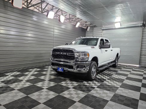 Used 2024 RAM 2500 Tradesman w/ Chrome Appearance Group image 44