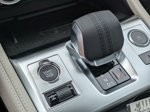 New 2026 Jaguar F-PACE R-Dynamic S image 15