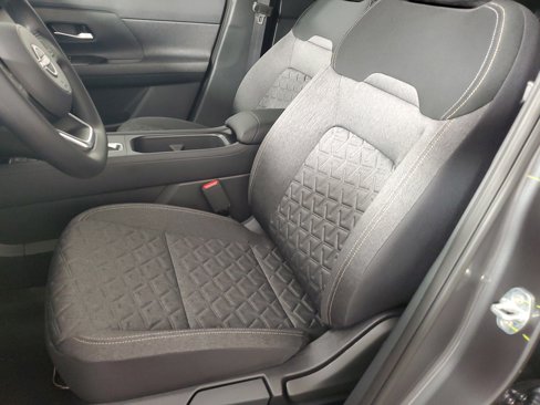 New 2026 Nissan Kicks SV image 12