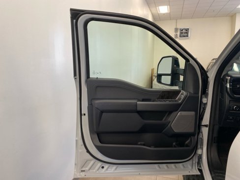 New 2026 Ford F350 4x4 Crew Cab Super Duty image 15