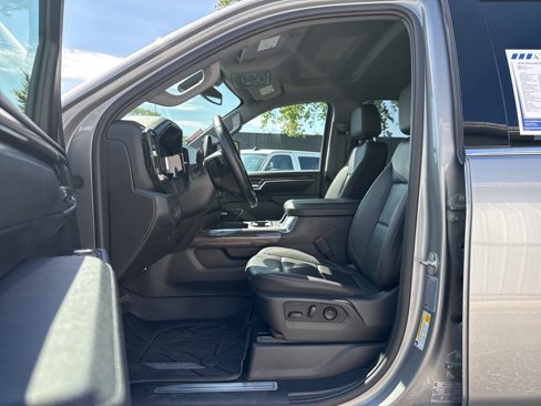 Used 2025 Chevrolet Silverado 3500 LTZ w/ LTZ Plus Package image 13