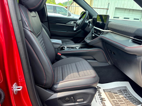 New 2025 Ford Explorer ST-Line w/ Premium Package image 18