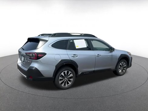 Used 2024 Subaru Outback Limited image 15