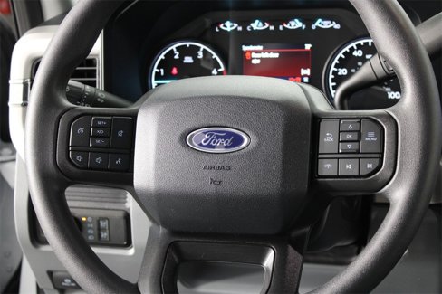 Used 2025 Ford F450 XLT w/ FX4 Off-Road Package image 30