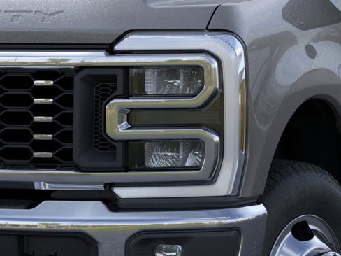 New 2026 Ford F350 Lariat w/ Chrome Package image 18