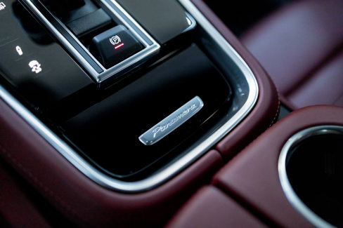 Used 2023 Porsche Panamera GTS image 64