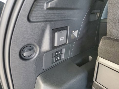New 2025 Lexus LX 700h Overtrail image 13