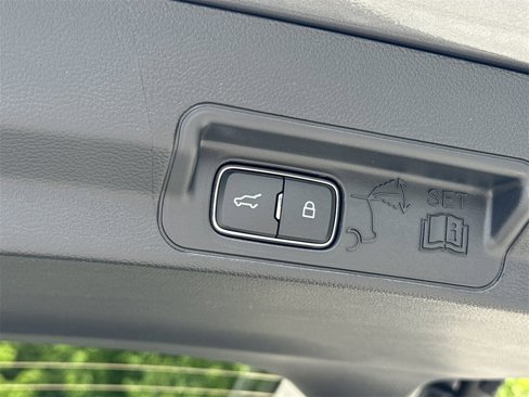 New 2025 Ford Explorer Active w/ Active Comfort Package image 20