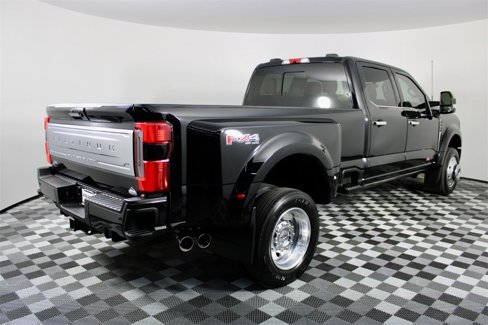 Used 2024 Ford F450 Platinum w/ FX4 Off-Road Package image 10