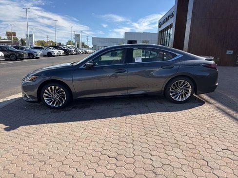 New 2025 Lexus ES 350 Luxury w/ Accessory Package (Z2) image 13