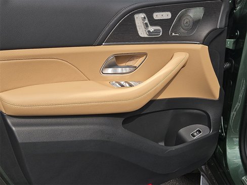 New 2026 Mercedes-Benz GLS 450 4MATIC image 19