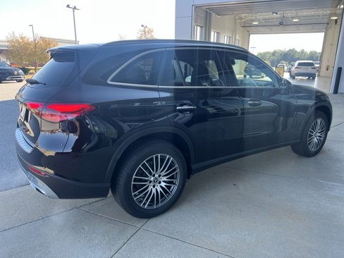 Certified 2025 Mercedes-Benz GLC 300 image 9