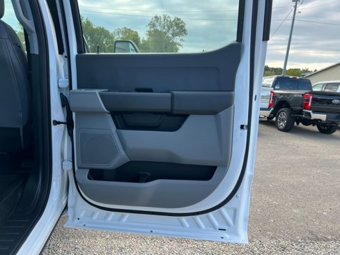 New 2026 Ford F250 XL w/ FX4 Off-Road Package image 18