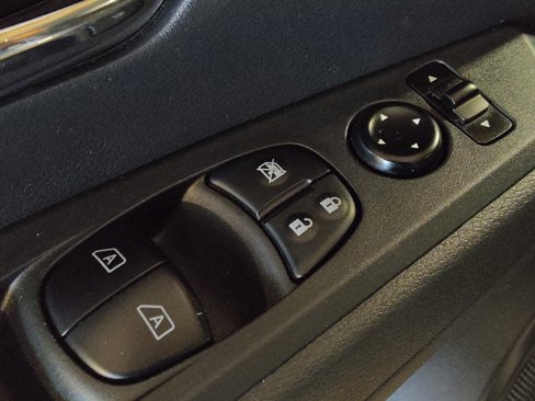Used 2024 Nissan Kicks SV image 27