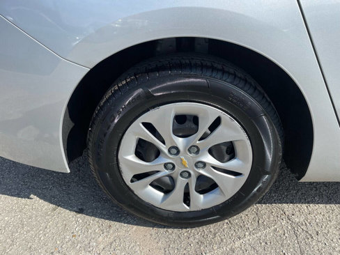 Used 2017 Chevrolet Cruze LS image 13