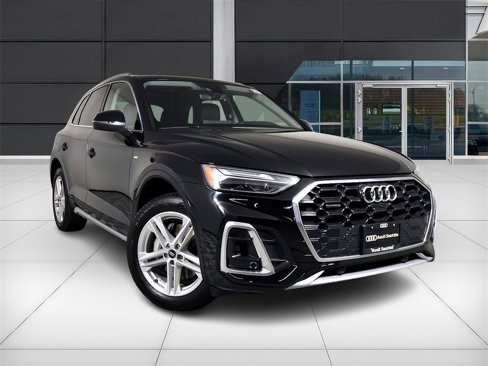 Used 2024 Audi Q5 e Premium Plus w/ Premium Plus Package image 1