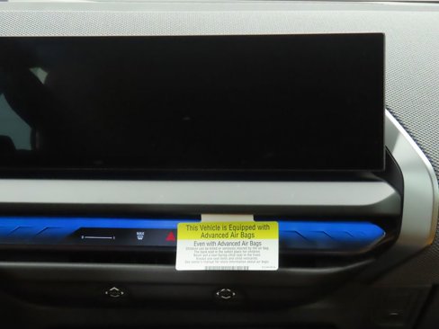 Used 2025 BMW X3 xDrive30i w/ Premium Package image 14