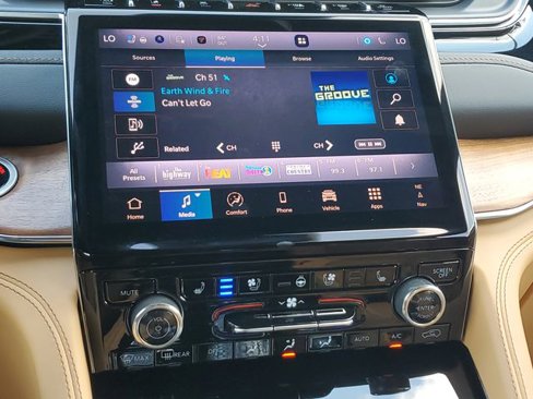 New 2025 Jeep Grand Cherokee Summit image 28