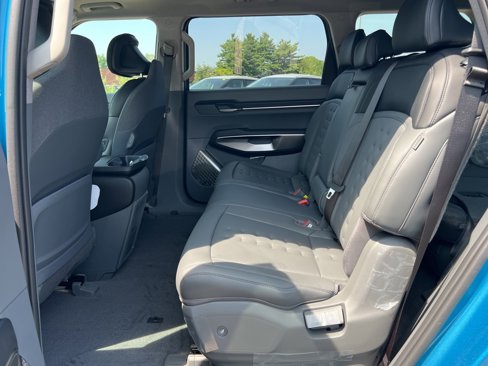 New 2026 Kia EV9 Wind image 12