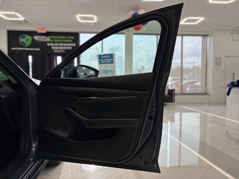 Used 2024 MAZDA MAZDA3 s image 38