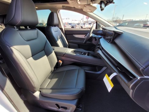 New 2025 Nissan Murano SL image 12