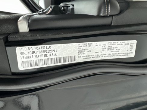 Used 2023 Jeep Grand Cherokee 4WD 4xe image 46