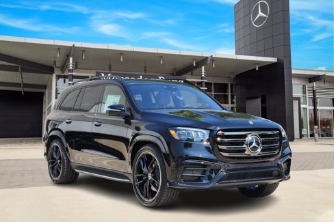 New 2026 Mercedes-Benz GLS 450 4MATIC image 2