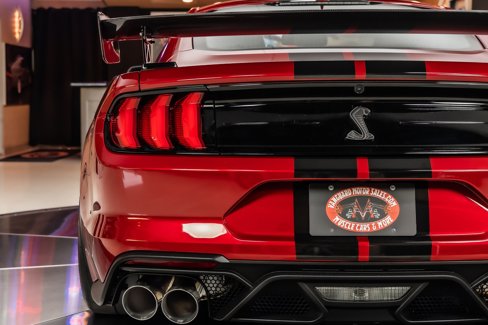 Used 2021 Ford Mustang Shelby GT500 w/ Carbon Fiber Track Pack image 33