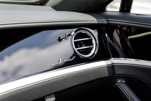 New 2025 Bentley Flying Spur Plug-In Hybrid image 29