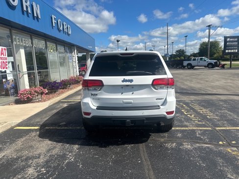 Used 2020 Jeep Grand Cherokee Laredo w/ Quick Order Package 2BN North image 4