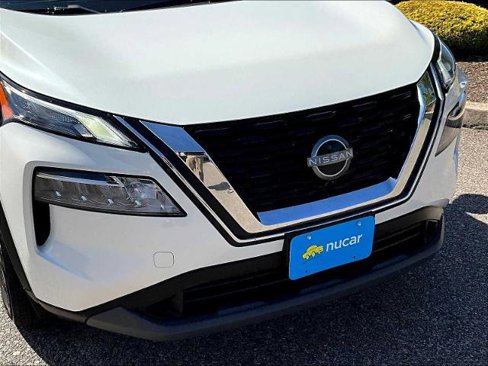 Certified 2022 Nissan Rogue SV image 30