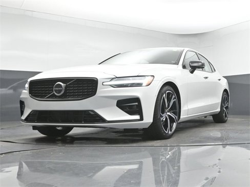 Used 2025 Volvo S60 B5 Plus w/ Protection Package Premier image 36