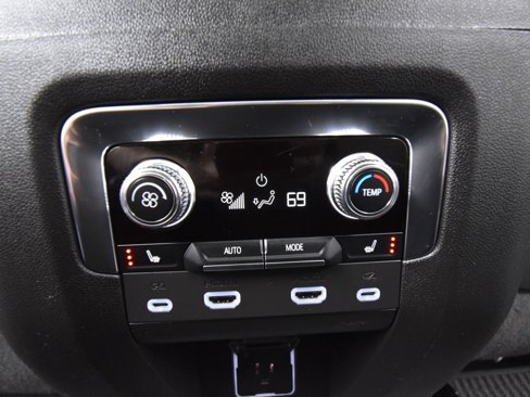 Used 2023 GMC Yukon Denali Ultimate image 48