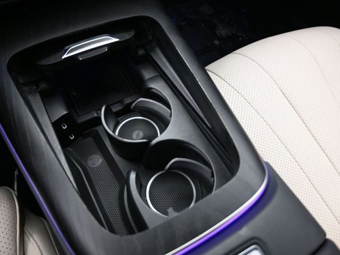 Used 2025 Mercedes-Benz E 350 Sedan image 33