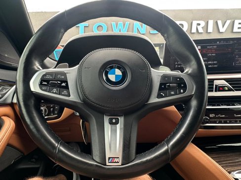 Used 2022 BMW 530i xDrive w/ Executive Package image 54