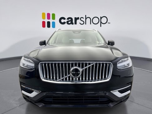 Used 2025 Volvo XC90 B5 Plus w/ Protection Package Premier image 8