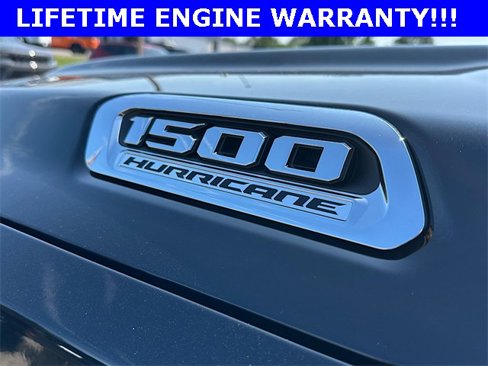 New 2026 RAM 1500 4x4 Crew Cab image 10